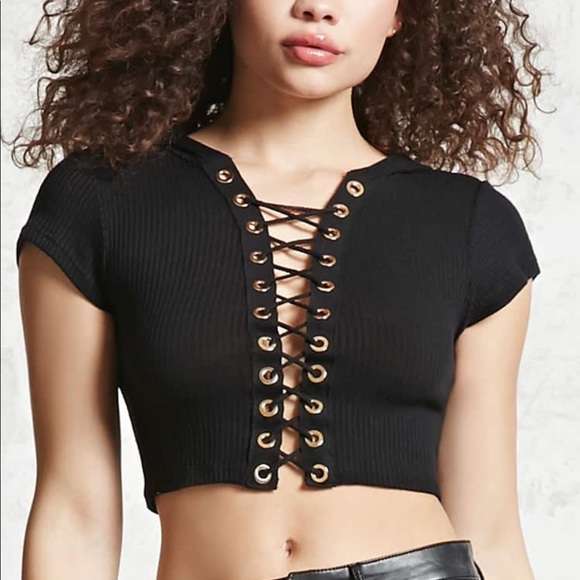Hooded Grommet-Front Crop Top - Picture 1 of 4